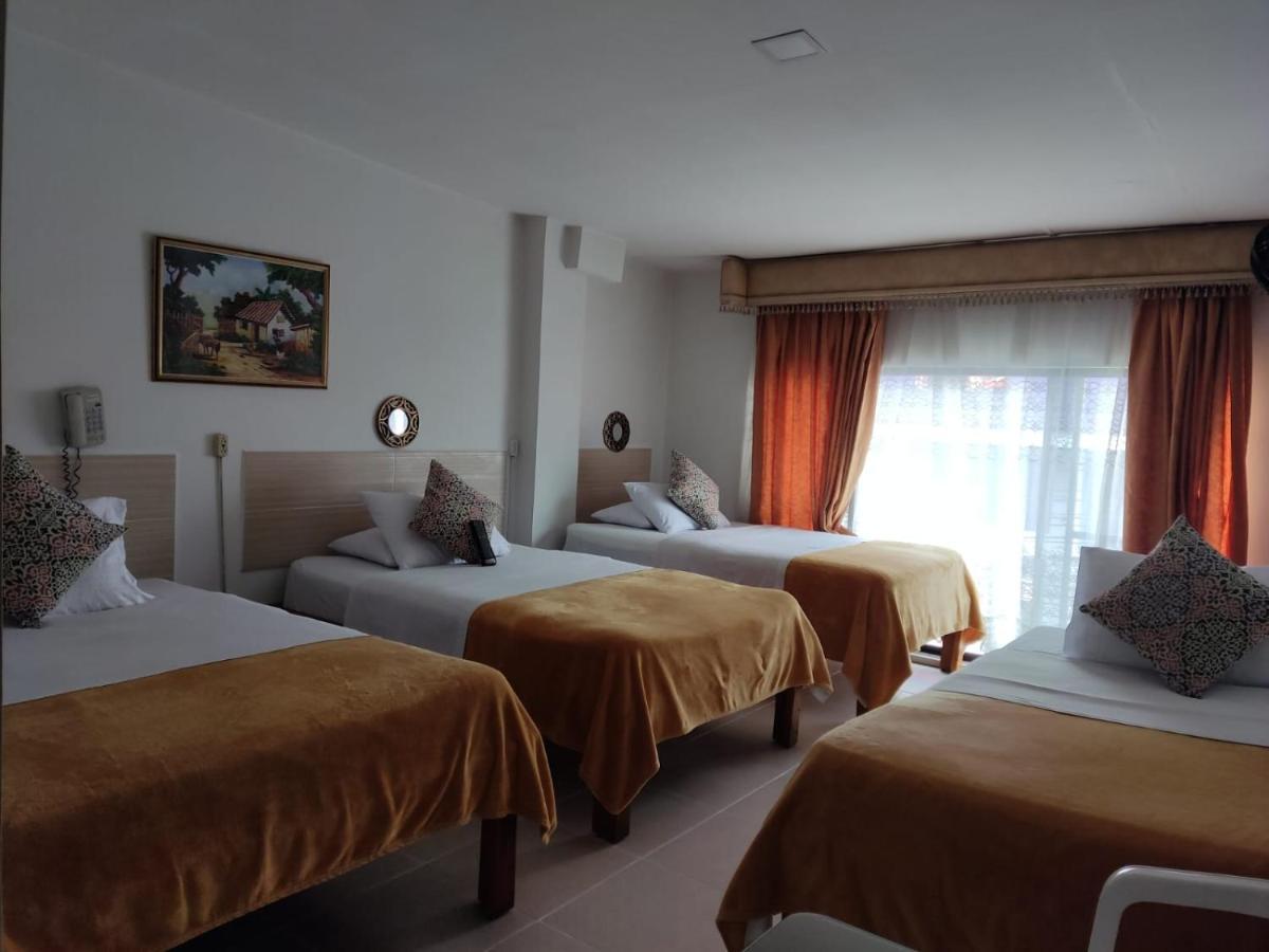 Hotel Mirador Plaza Pereira Bagian luar foto