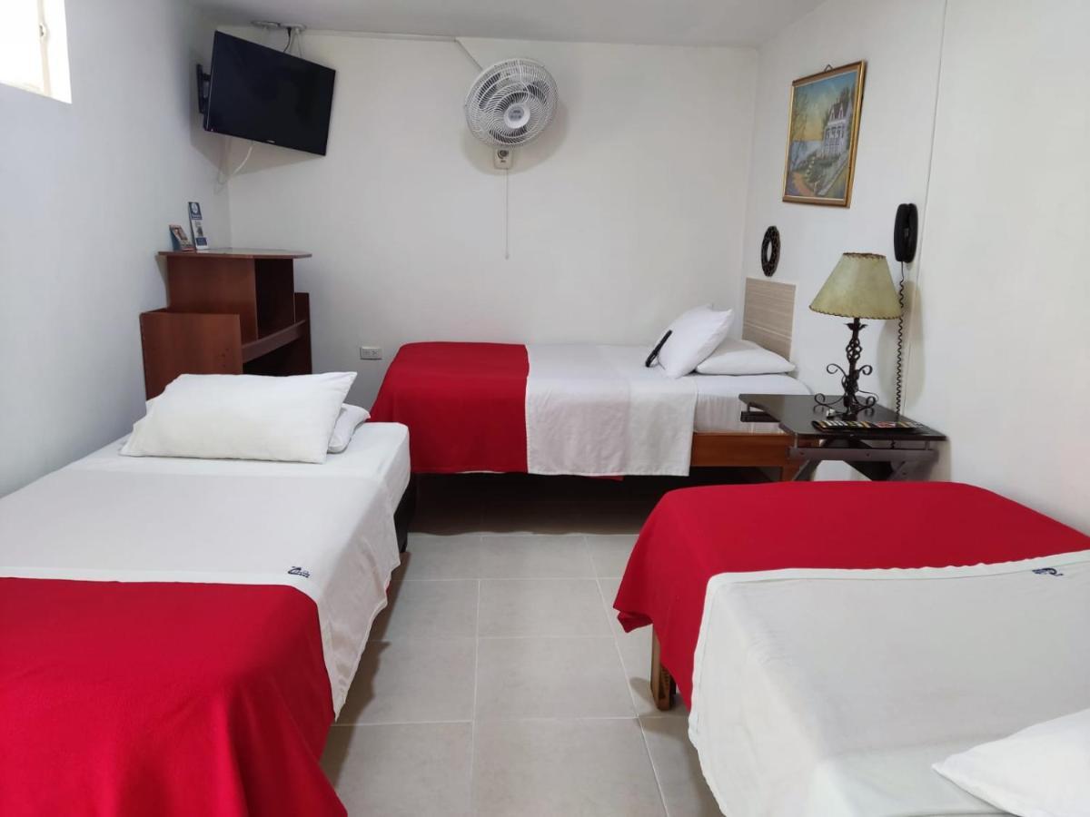 Hotel Mirador Plaza Pereira Bagian luar foto