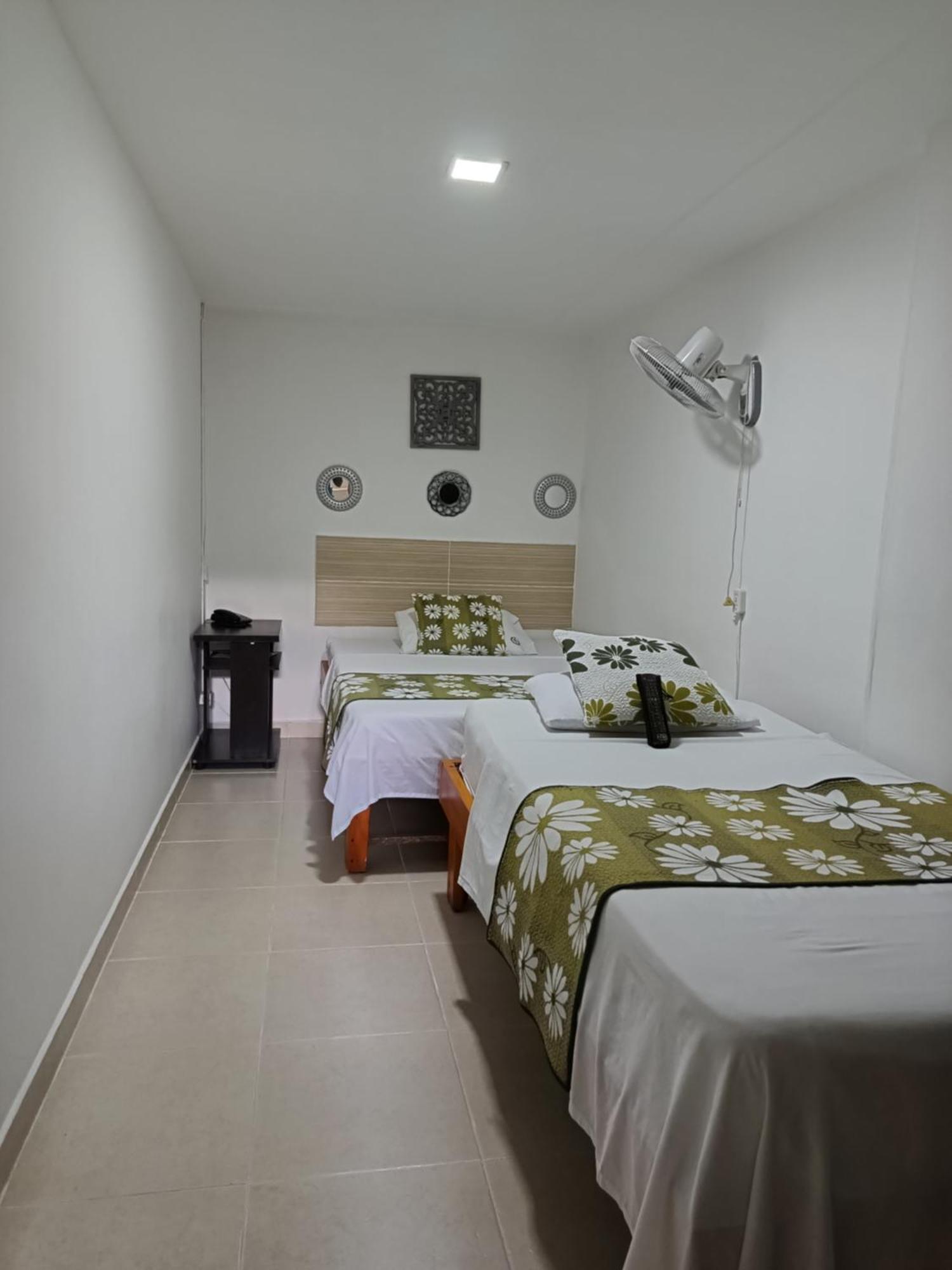 Hotel Mirador Plaza Pereira Bagian luar foto